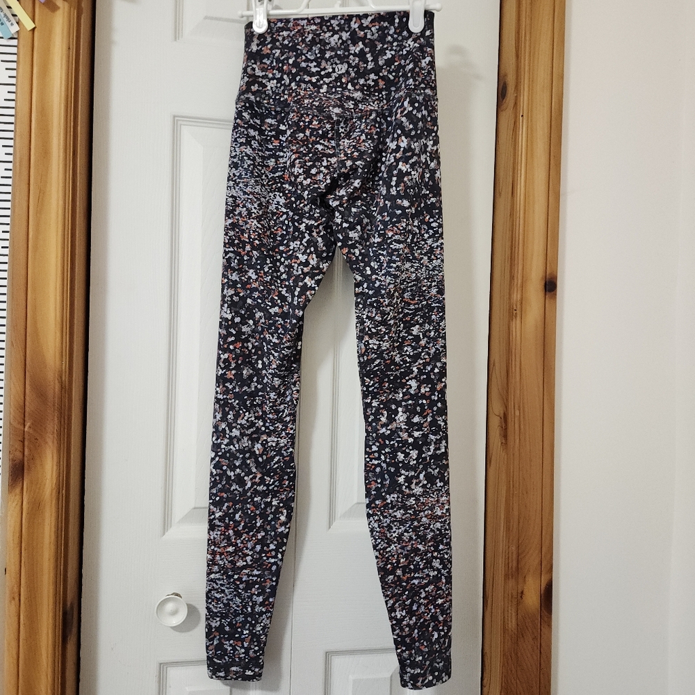 Lululemon Women's Align HR Pant 28" Water Blossom W5BZ0S mult color leggings 4 - Picture 8 of 15